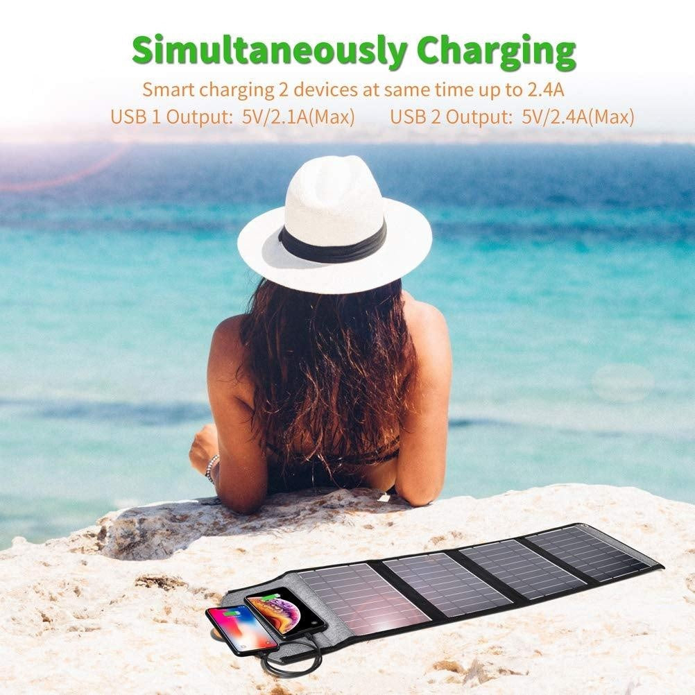 CHOETECH SC005 22W Portable Waterproof Foldable Solar Panel Charger (Dual USB Ports) Deals499